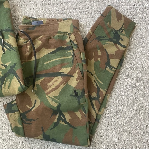 Polo Ralph Lauren Camo Sweatsuit Hoodie and Sweatpants - Picture 4 of 9
